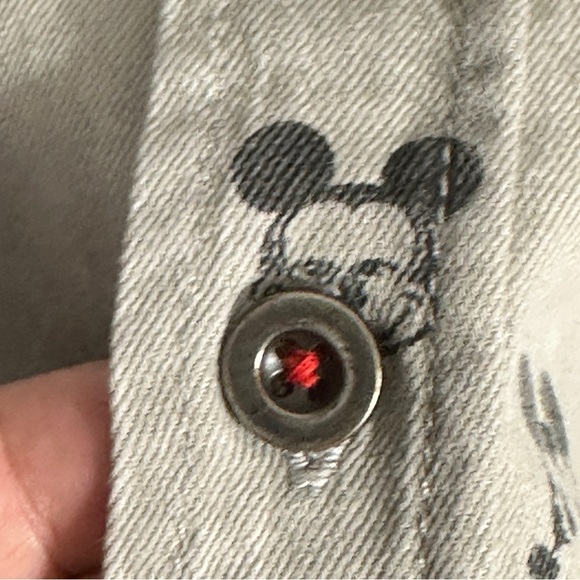 NEW Disney Mickey Mouse XL button up shirt, cotton, gray/black - Picture 13 of 14